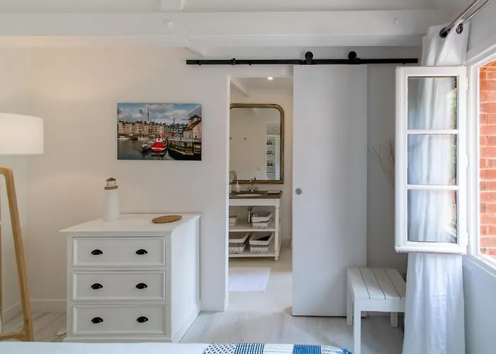 La Maison De Colette, Traditionnelle Maison D'armateur De 3 Et 3 Salles De Bains Villa