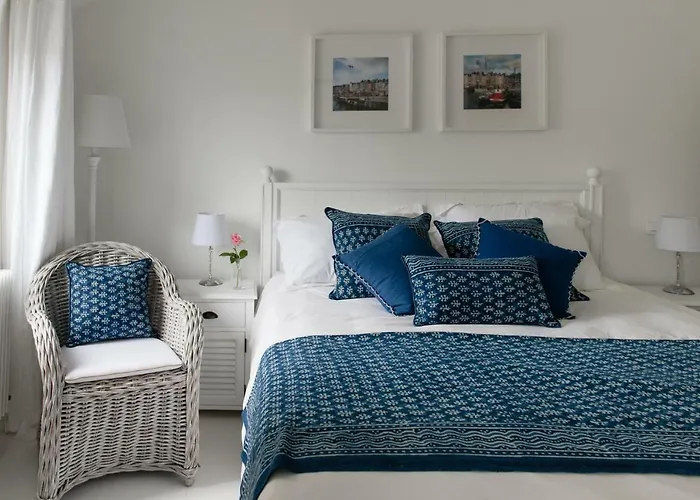 Villa La Maison De Colette, Traditionnelle Maison D'armateur De 3 Et 3 Salles De Bains Honfleur